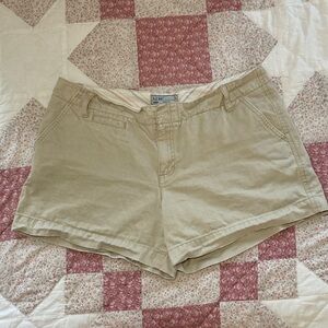 Vintage 2006 Old Navy Y2K Low Rise Women's Khaki 100% Cotton Shorts Size 10